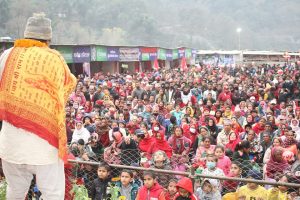 महिला महोत्सवमा तेस्रो दिन सनिवार ः चर्चित गायक कृष्ण अखेलीको भिर्नी झोलामा पुर्खे बा को कोसेलीले दर्शकको भिडभाड ।।
