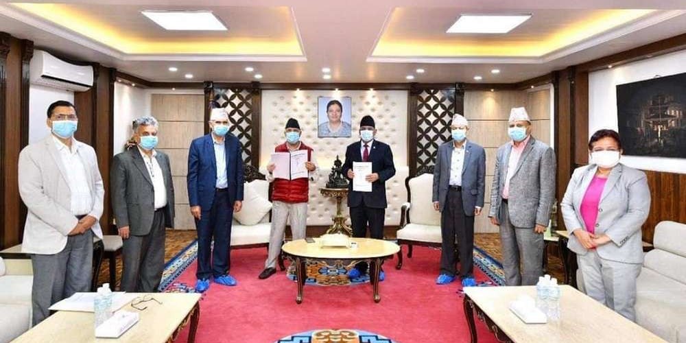 नेकपा कार्यदलले ओली–प्रचण्डलाई बुझायो सर्वसम्मत प्रतिवेदन
