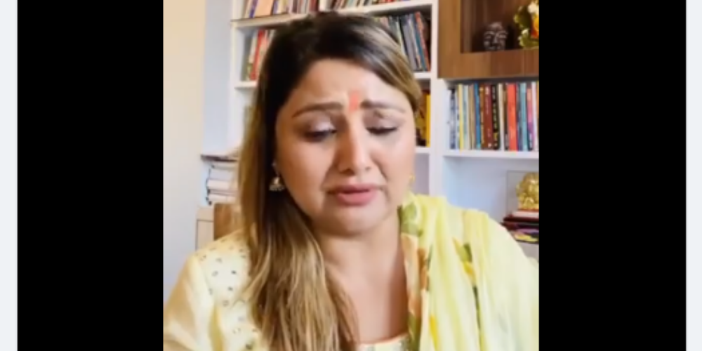 दीपाश्री निरौलाले यसरी रुँदै राजेश हमालका फ्यानसँग फेरि मागिन् माफी (भिडियो)