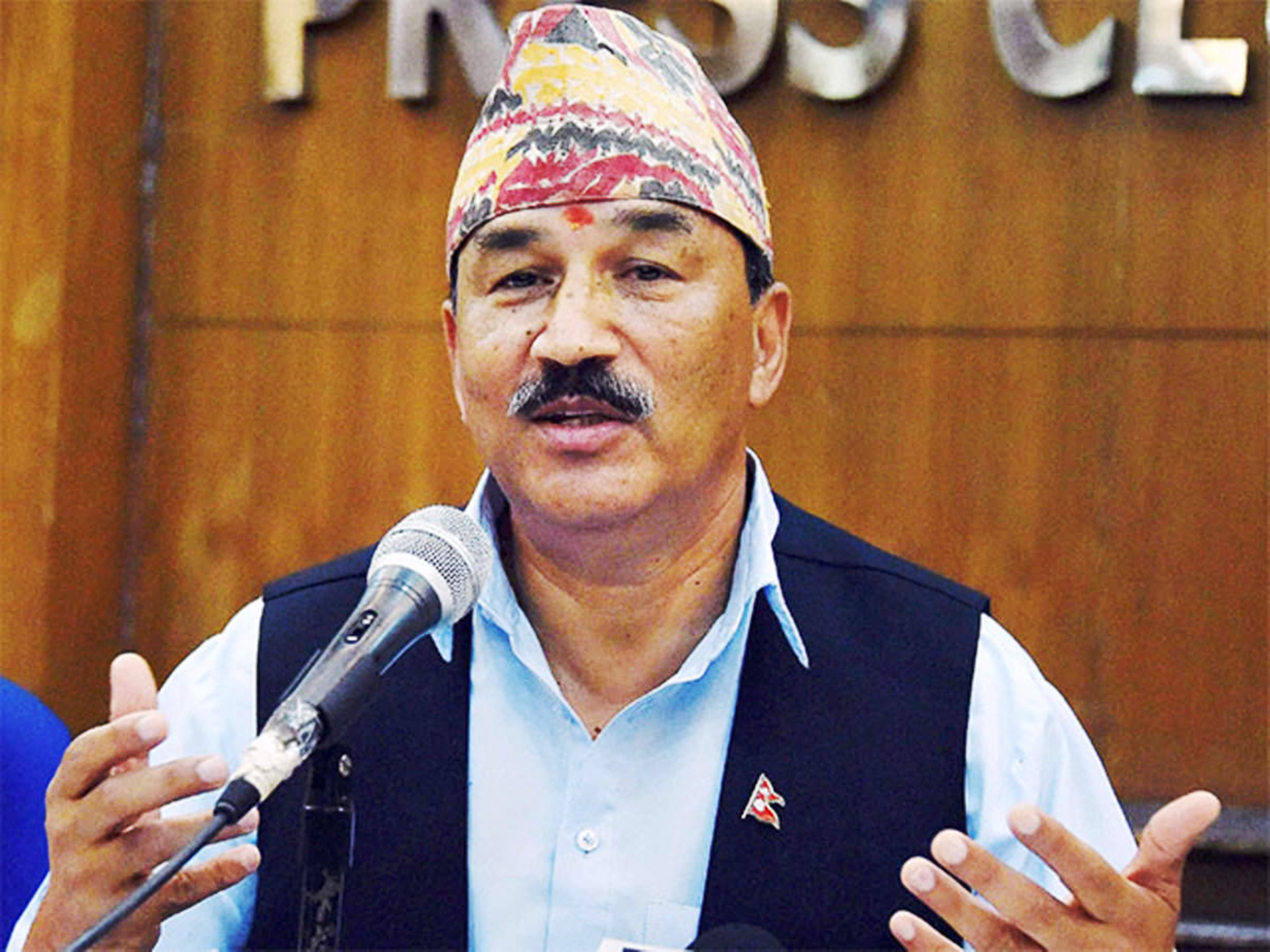 भ्रष्टाचारीका अगाडि प्रधानमन्त्री निरीहः कमल थापा