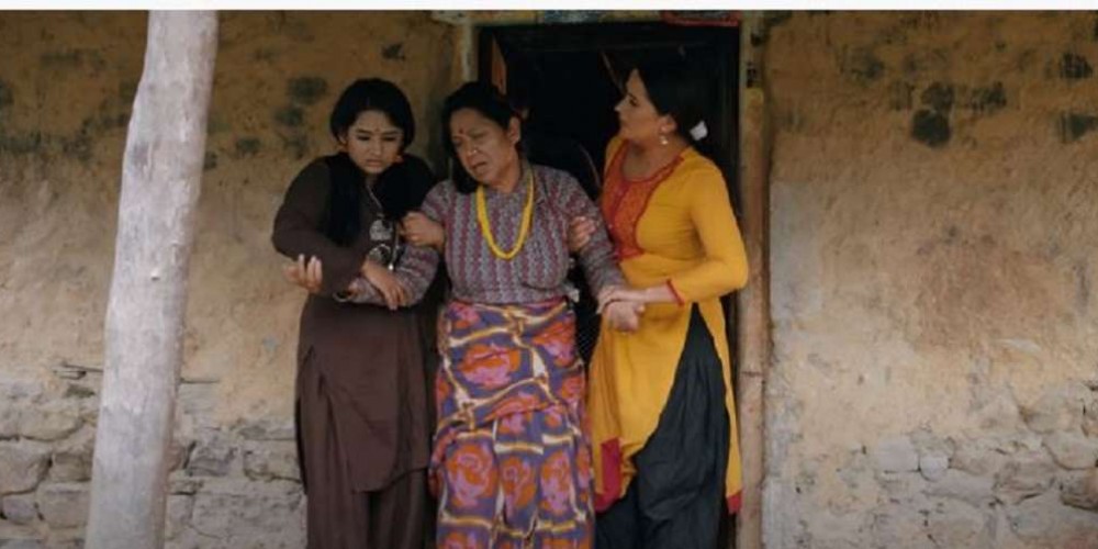 गायिका देवी घर्तिको आवाजमा ‘मेरी आमा’ (भिडियो)