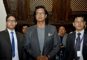 राजेश हमालद्वारा प्राविधिकलाई सहयोग