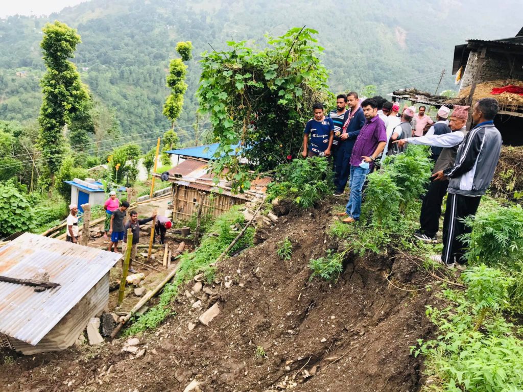 स्थानीय सरकारको डोजर आतंकले बस्ती नै सखाप हुने खतरा