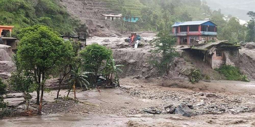 सिन्धुपाल्चोक पहिरो अपडेट : ९ घर पुरिए, २५ जना बेपत्ता