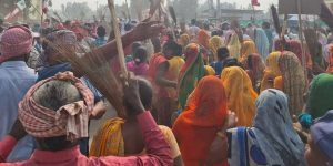 सर्लाहीमा प्रहरी र स्थानीयबीच झडप, दुई डीएसपी घाइते