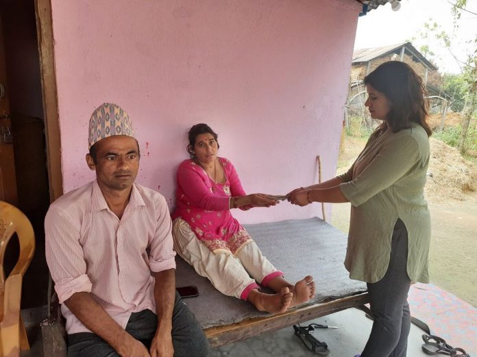 मस्तिष्क पक्षघात रोगवाट पीडितलाई पर्वत सेवा समाज द्धरापर्वत सेवा समाज द्धरा