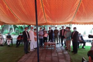 क्रियाशील सदस्यताबारे प्रतिवेदन देउवालाई हस्तान्तरण