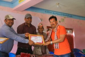 काँग्रेस नेता हमाल सहितका व्यक्तिलाई क्रिएटिभ युथ ग्रुपको सम्मान