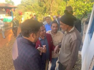 गठबन्धनका उम्मेदवार बिहिवार  कुस्मा गाेदाम खरेहया घर दैलाेमा  दुवै नेता बाट बिकासका कामकाे मतादाताबाट अपेक्षा