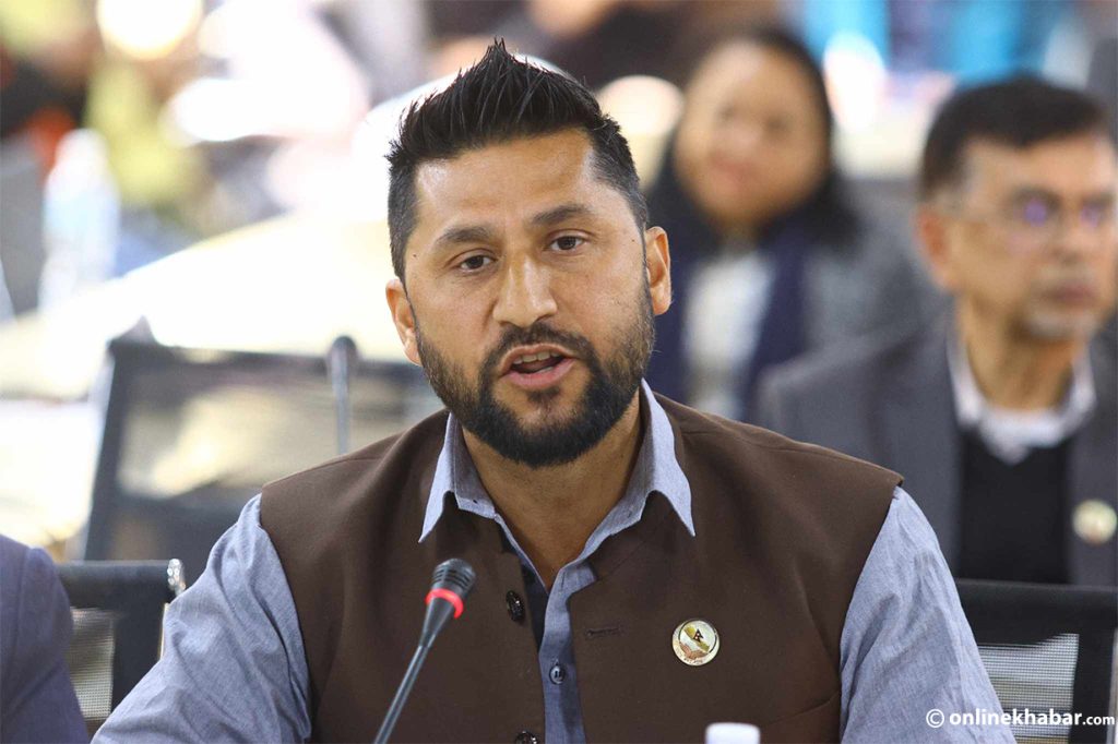 प्रधानमन्त्रीलाई विश्वासको मत दिन सांसदलाई रास्वापाको ह्विप